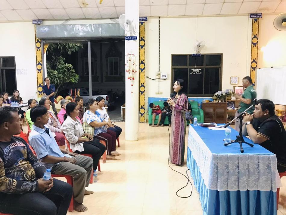 วันนี้ 13 กุมภาพันธ์ 2567 เวลา 18.30น. นายสามารถ นนทะศรีนายกองค์การบริหารส่วนตำบลตองปิด นางสาวศุภาณัฐกาญจน์ เพ็งพาธัต ปลัดองค์การบริหารส่วนตำบล พร้อมด้วยหัวหน้าส่วน พนักงานส่วนตำบล พนักงานจ้าง ออกเวทีประชาคม เพื่อดำเนินการก่อสร้างขยายเขตไฟฟ้า ไฟเกษตร ม.8 บ้านกะวัน ต.ตองปิด อ.น้ำเกลี้ยง จ.ศรีสะเกษ