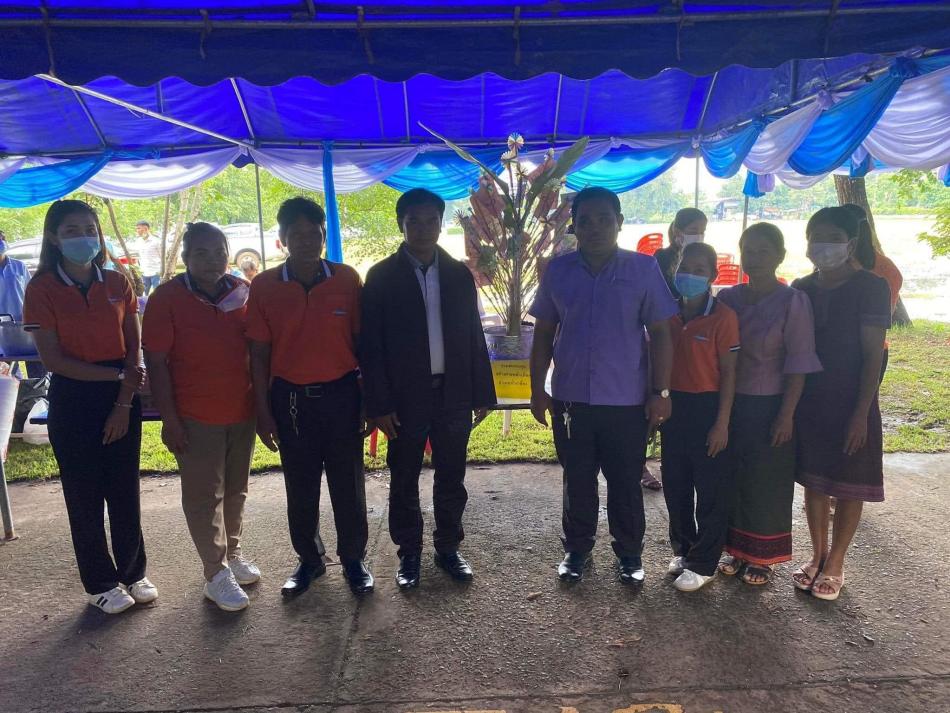 วันที่ 25 สิงหาคม 2565 เวลา 09.39น. องค์การบริหารส่วนตำบลตองปิด นำโดย นายสามารถ นนทะศรี นายกองค์การบริหารส่วนตำบลตองปิด พร้อมคณะผู้บริหาร หัวหน้าส่วนราชการ พนักงานส่วนตำบล พนักงานจ้าง ร่วมงานบุญมหาสังฆทาน เพื่อสมทบสร้างศาลหลักเมืองอำเภอน้ำเกลี้ยง โดยมีนายอดุลย์ หมื่นลึก นายอำเภอน้ำเกลี้ยงเป็นประธานในพิธี